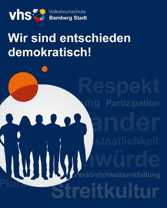 Plakat mit Aufschrift "Wir sind entschieden demokratisch"